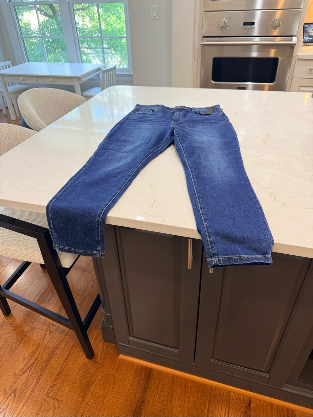 Blank NYC Dark Blue Straight Jeans 31P